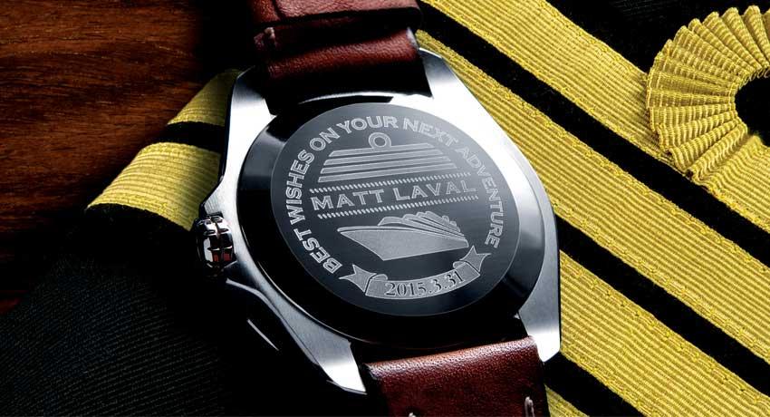 Watch customization with engraving