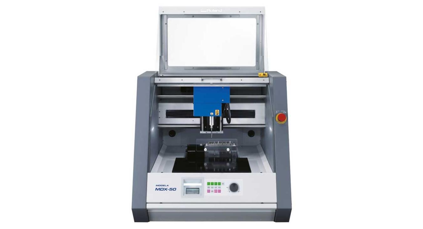 Roland MDX-50 mini cnc milling machine